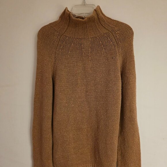 Sweater - Picture 1 of 4